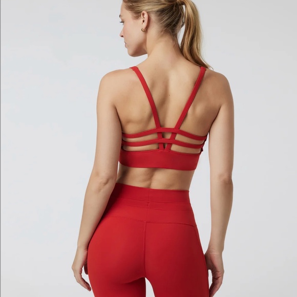 NWT Vuori Yosemite Longline Sports Bra * Scarlet* XL - Picture 2 of 5